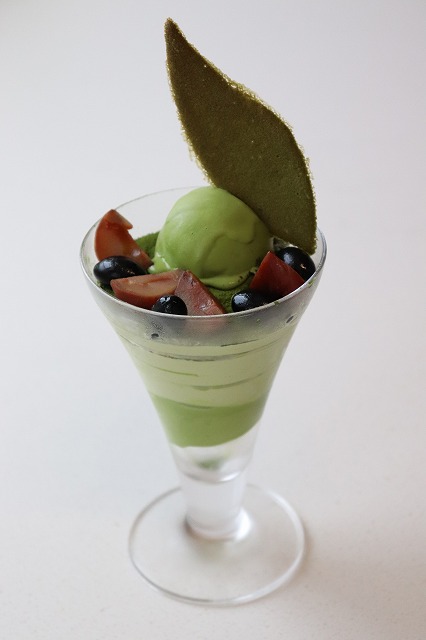 【カフェ】濃厚抹茶パフェ